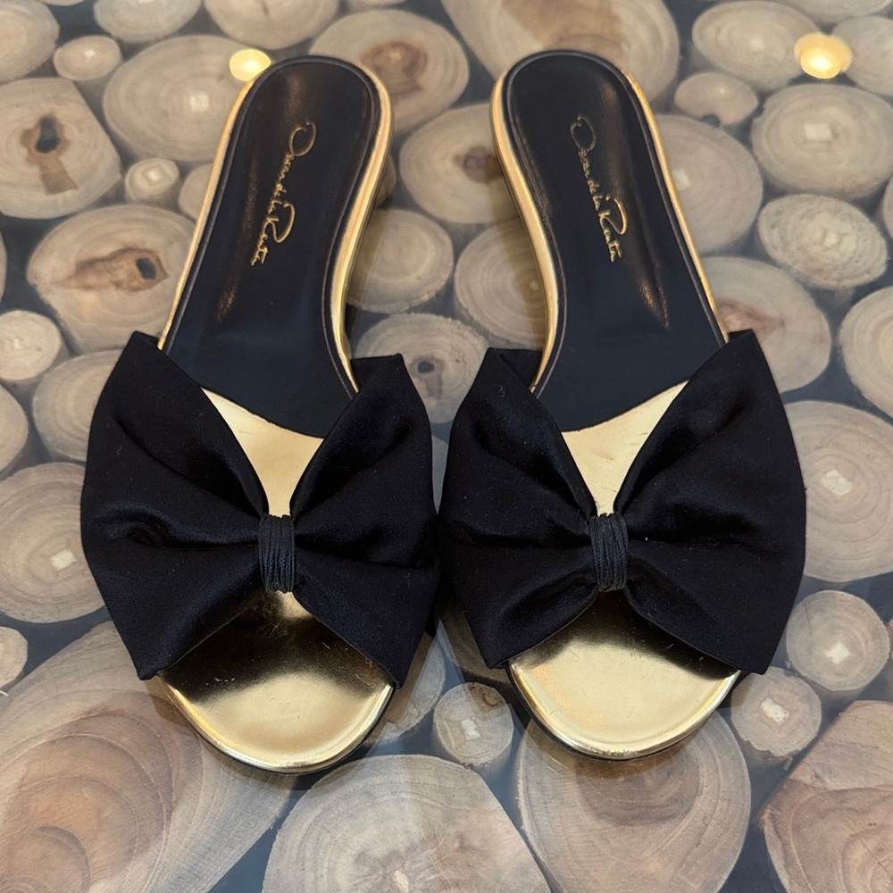 Oscar de la Renta Black Bow Slide Sandals with Gold Footbed